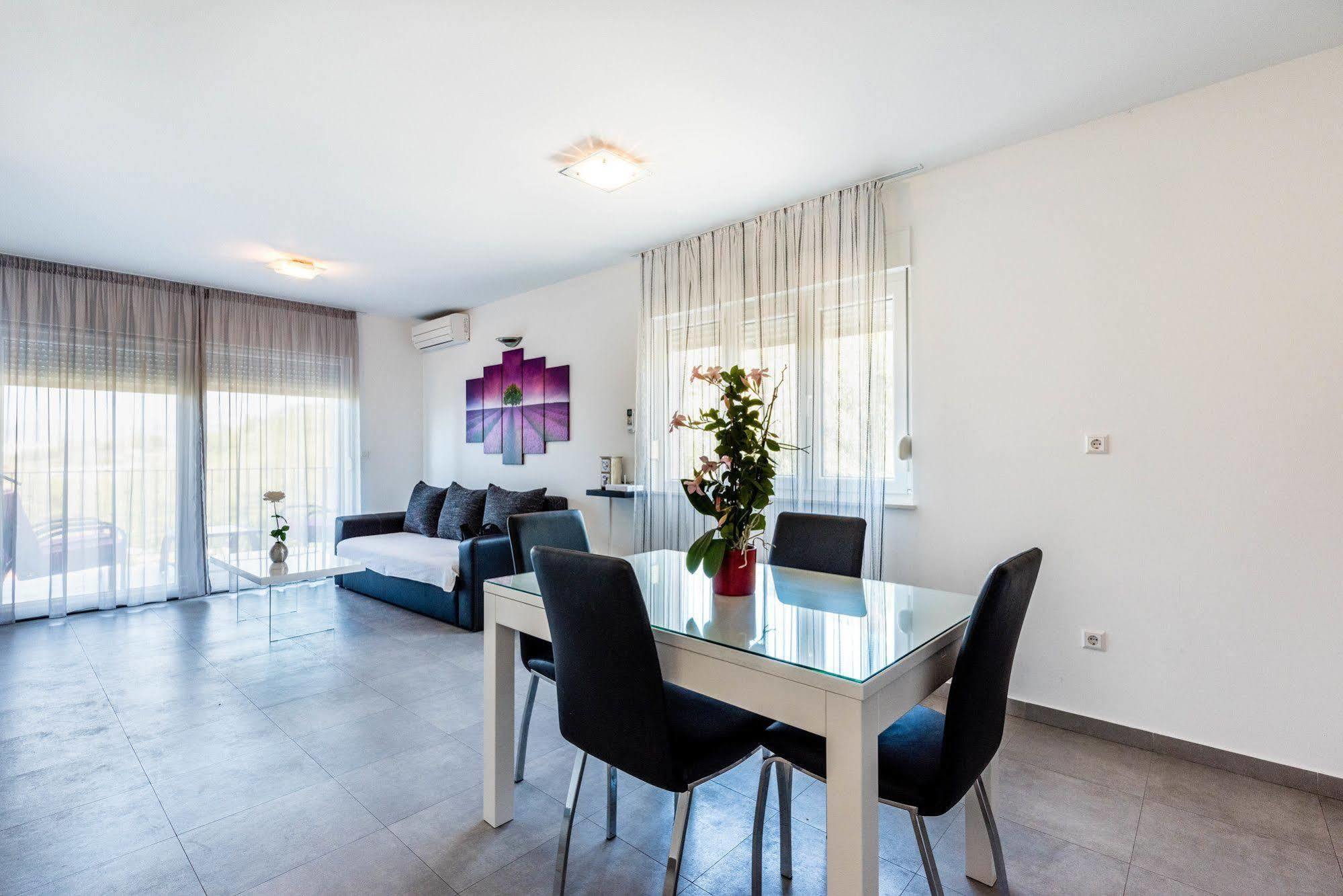 Villa Lavanda Подстрана Екстериор снимка